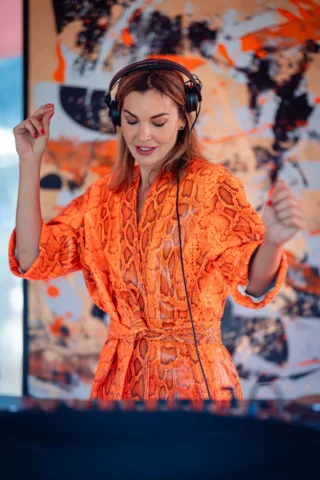 Tanja La Croix