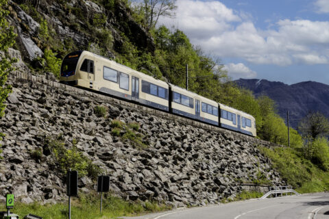In treno in mezzo alla natura: il Ticino incontra la Val d'Ossola con "Tones in Treno"