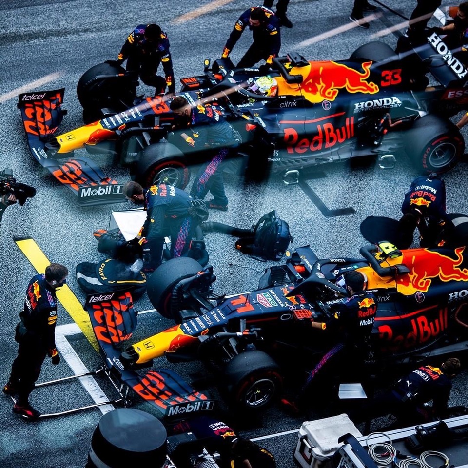F1 GP d'Olanda 2025: McLaren vince, mentre i piloti Ferrari perdono un’altra occasione per imporsi