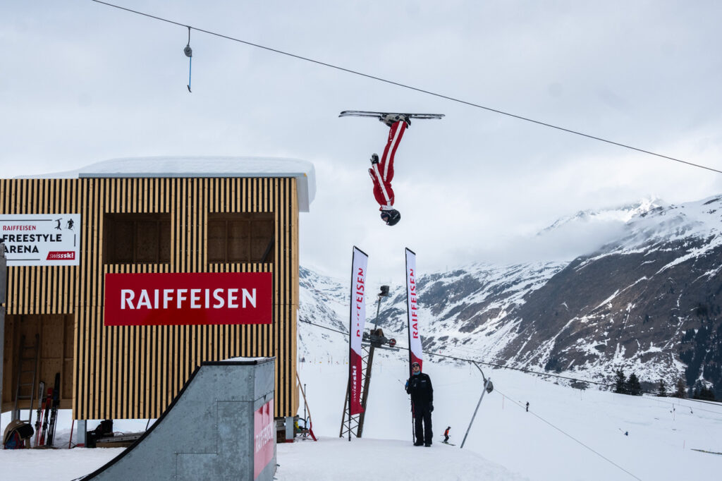 Airolo punta in alto: la Raiffeisen Freestyle Arena diventa cuore del freestyle svizzero verso Milano Cortina 2026