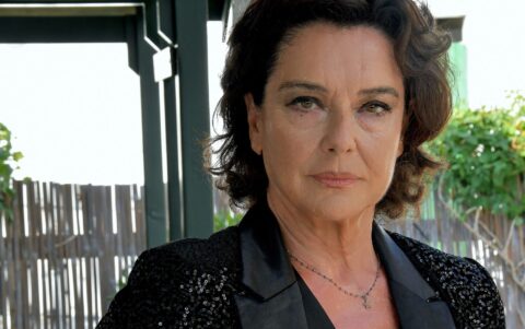 Monica Guerritore apre il suo cuore al pubblico: “La sera della prima” illumina il teatro a Chiasso