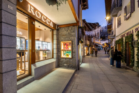Boutique in Courmayeur: Rocca Daminai opens a new luxury store.