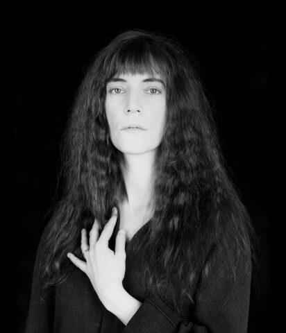 ROBERT MAPPLETHORPE in Milan: over 200 works at Palazzo Reale retrace the American photographer's aesthetic and formal research.