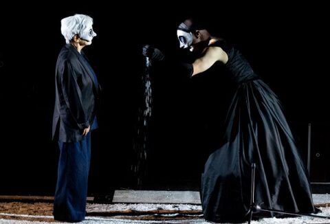 Teatro a Lugano: il LAC e il Teatro Foce aprono il 2026 con Antigone, Cecilia Sala, Slava’s Snowshow e nuovi premi internazionali.