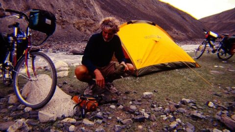 Werner Kropik e l’elogio del viaggiare lentamente Da Lugano a Hong Kong in bicicletta, dall'Austria all'India con le tasche vuote: Werner Kropik 