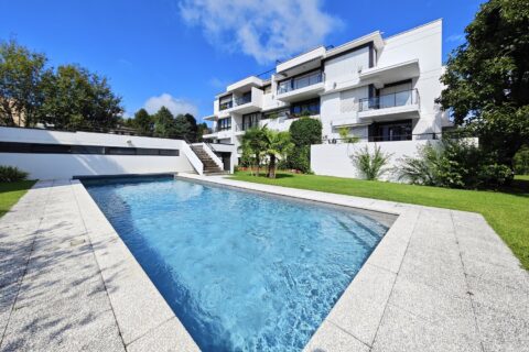 Barnes International