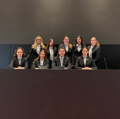 A Sementina un evento anni ’90 riunisce studenti e professionisti del turismo per networking, confronto e valorizzazione del territorio.