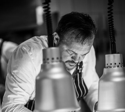 Esperienza unica e immersiva nella spettacolare natura della Vallée de Joux: la ristorazione gourmet all’Hotel del Horlogers dove per prima cosa conta il luogo