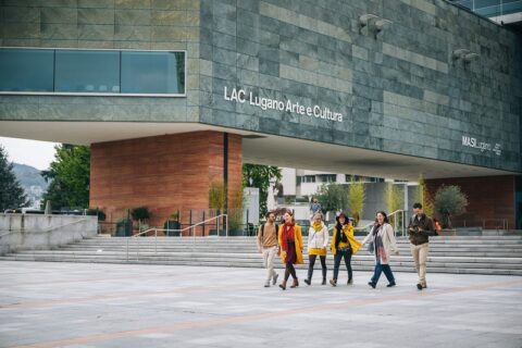 Il bilancio del turismo ticinese 2025 conferma una fase di consolidamento: crescono i pernottamenti, tengono i mercati chiave e le prospettive restano positive.