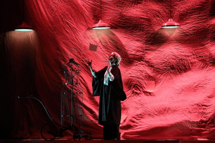 Prima Facie in Ticino lac compagnia finzi pasca