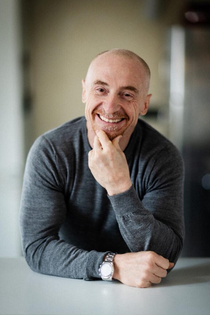 Jury Chechi a Lugano: il campione olimpico apre Connect26 con una lezione su resilienza e leadership