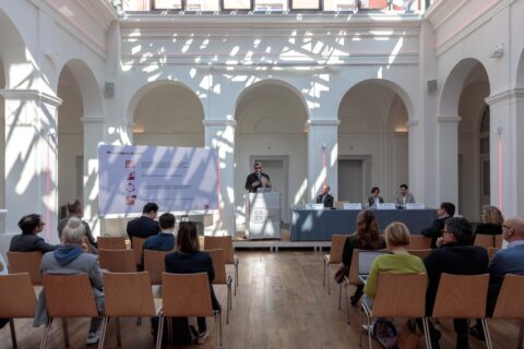 Turismo congressuale nel luganese: nel 2025 16 congressi nazionali e internazionali per 14’500 partecipanti e 33,4 milioni CHF di impatto totale. Obiettivo: nuove infrastrutture entro il 2040.