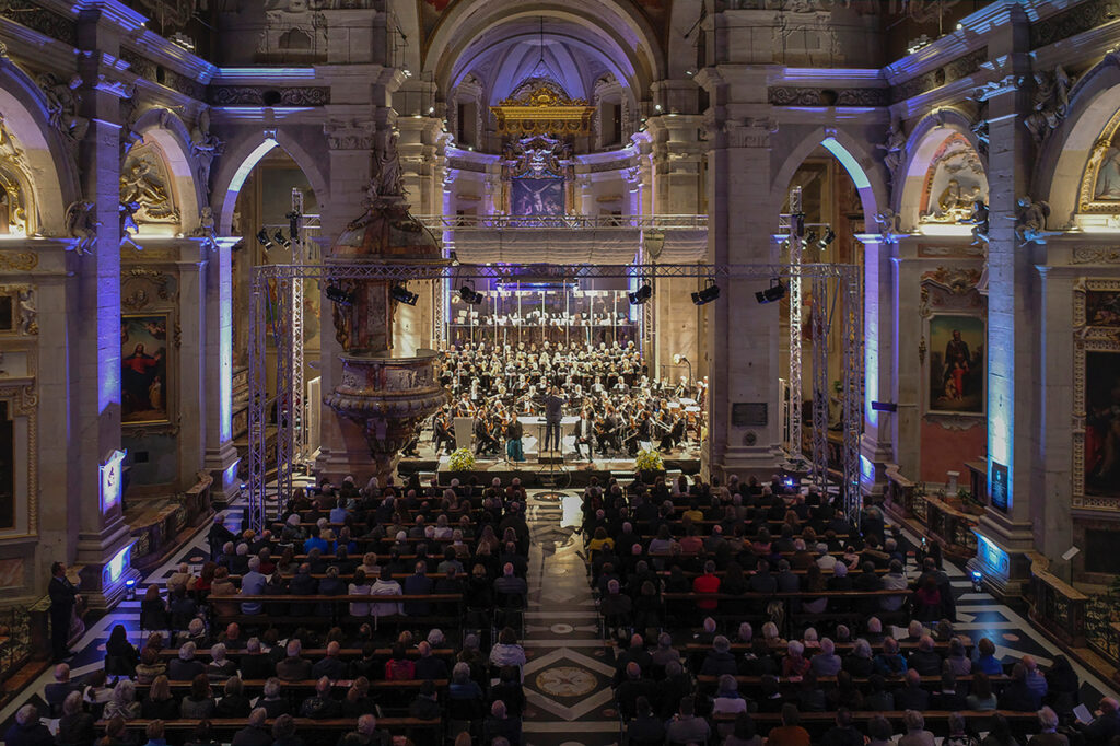 Concerto del Venerdì Santo: a Bellinzona il ritorno della grande musica sacra con l’OSI