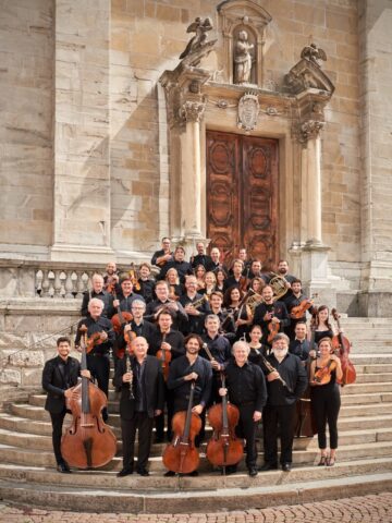 Il Concerto del Venerdì Santo torna a Bellinzona il 3 aprile 2026 con l’Orchestra della Svizzera italiana, tra Rutter e Verdi, per una serata di intensa musica sacra.