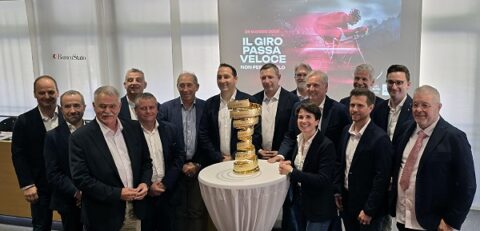 Giro d'Italia in Ticino: la tappa Bellinzona–Carì accende i riflettori sull’Alto Ticino Sottotitolo Presentata la sedicesima frazione della Corsa Rosa: