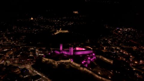 Giro d'Italia in Ticino: la tappa Bellinzona–Carì accende i riflettori sull’Alto Ticino Sottotitolo Presentata la sedicesima frazione della Corsa Rosa: