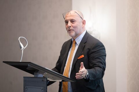 Alberto Siccardi riceve il Premio 2026 della Fondazione del Centenario: riconosciuto il suo ruolo nei rapporti economici e culturali tra Svizzera e Italia. Lugano: Fondazione del Centenario Banca della Svizzera italiana, Premio 2026 al Dr. Alberto Siccardi. Nella foto da sinistra Donato Cortesi (laudatio), Esperto fiscale ed esperto in finanza e controlling, Franco Polloni, EFG Bank, Head Switzerland & Italy Region, Alberto Siccardi, Imprenditore, Giorgio Pradelli, EFG International, Chief Executive Officer e Eugenio Brianti, Presidente del Consiglio di Fondazione.