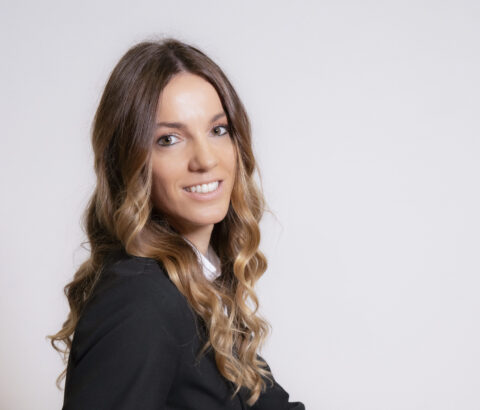 Intervista a Karol Walker, da un anno alla guida di Dick & Figli, storica azienda luganese specializzata nella vendita di arredi per l’ufficio e l’abitazione, proponendo prodotti delle migliori marche europee operanti nel settore