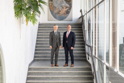 Ambasciatore della Lituania in visita in Ticino: incontro ufficiale con Norman Gobbi per discutere relazioni diplomatiche, economia e cooperazione.