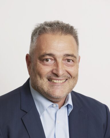 Raoul Paglia alla guida di Axion SWISS Bank: continuità e nuove prospettive per il private banking ticinese Sottotitolo Dal 1° luglio 2026 Raoul Paglia assumerà la presidenza della Direzione generale dell’istituto del Gruppo BancaStato, raccogliendo l’eredità di Marco Tini dopo un decennio