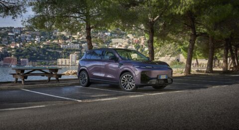 Leapmotor B10 Hybrid EV: fino a 900 km di autonomia Nessun problema per la nuova Leapmotor, Leapmotor B10 Hybrid EV, vettura ibrida range
