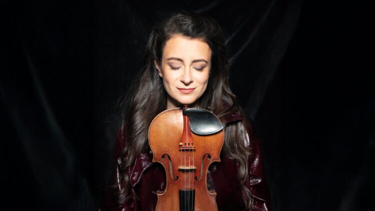 Balagan e concerti LAC LuganoManchester Collective: al LAC di Lugano un viaggio tra jazz, folk e musica contemporanea Due appuntamenti tra fine maggio e inizio giugno portano a Lugano alcune tra le più interessanti esperienze della scena cameristica internazionale, tra contaminazioni sonore, repertori del Novecento e nuove forme di dialogo musicale