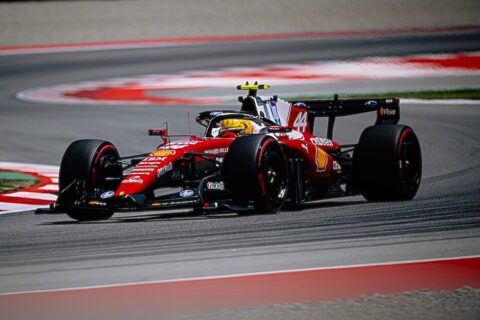 GP Spagna: Hamilton porta la Ferrari al successo a Barcellona Russell e Norris completano un podio tutto britannico; il ritiro di Antonelli a cinque giri dalla fine riapre la lotta per il titolo