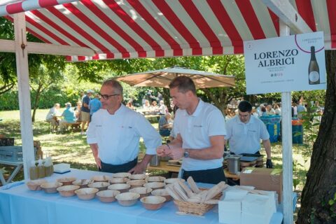 Mercato del Gusto Ascona, 5.000 visitatori per un’edizione da record La manifestazione organizzata da Cantina alla Maggia e Terreni alla Maggia