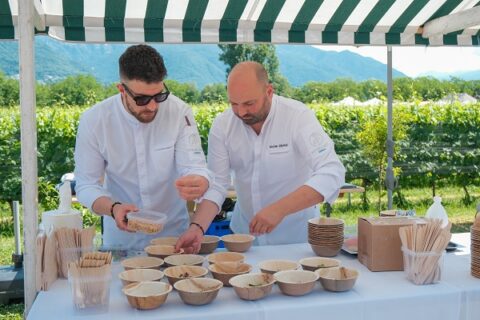 Mercato del Gusto Ascona, 5.000 visitatori per un’edizione da record La manifestazione organizzata da Cantina alla Maggia e Terreni alla Maggia