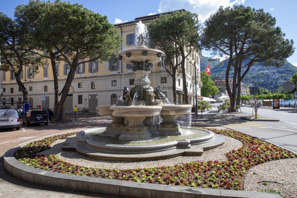 Fontana Bossi, completato il restauro: Lugano riscopre uno dei suoi monumenti simbolo