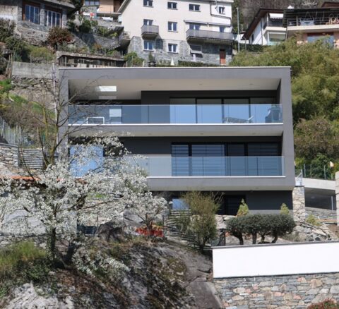 Architetto Paolo Muscionico: l'incontro tra luce e materia Intervista con l’architetto Paolo Muscionico, secondo la cui visione: «Il successo di un progetto non lo decreta il giorno dell'inaugurazione, ma il modo in cui, dopo anni, continua a regalare un'emozione a chi lo attraversa»
