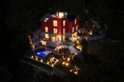 Architetto Paolo Muscionico: l'incontro tra luce e materia Intervista con l’architetto Paolo Muscionico, secondo la cui visione: «Il successo di un progetto non lo decreta il giorno dell'inaugurazione, ma il modo in cui, dopo anni, continua a regalare un'emozione a chi lo attraversa»