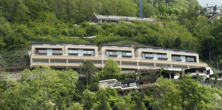 Architetto Paolo Muscionico: l'incontro tra luce e materia Intervista con l’architetto Paolo Muscionico,