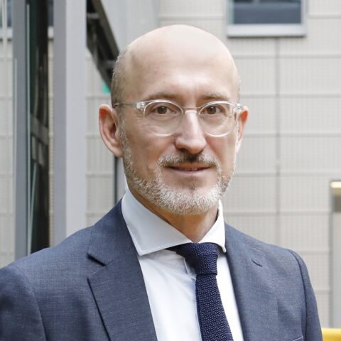 Dalla crisi energetica alle prospettive dell'intelligenza artificiale, dalla resilienza dell'economia americana alle sfide dell'Europa. In questa intervista Alexandre Drabowicz, Global Chief Investment Officer di CA Indosuez (Switzerland), analizza i principali fattori che stanno ridefinendo i mercati finanziari e le strategie d'investimento in un mondo sempre più segnato dalle tensioni geopolitiche, dall'innovazione tecnologica e dalla ricerca di una maggiore autonomia strategica