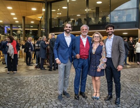 MG Immobiliare: da sempre fedeli ai nostri valori Giovanni Mastroddi traccia un bilancio molto positiva nell’esperienza maturata nel corso di trent’anni alla guida di MG Immobiliare. E guarda con fiducia al futuro con la consapevolezza che l’azienda si fonda su solide basi ed è al tempo stesso aperta all’innovazione e all’apporto di nuove forze giovani e preparate 