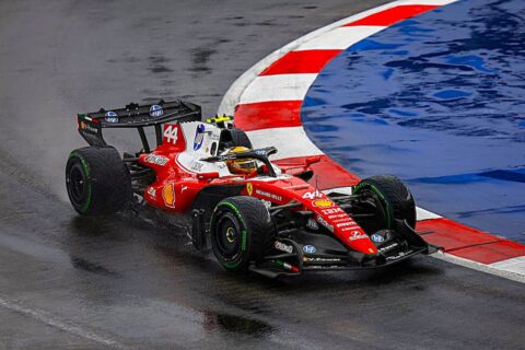 Back to back for the Red Bull driver after Bahrain. Third at Marina Bay, Mercedes' Andrea Kimi Antonelli now leads teammate George Russell by 102 points and can clinch the championship in Austin.