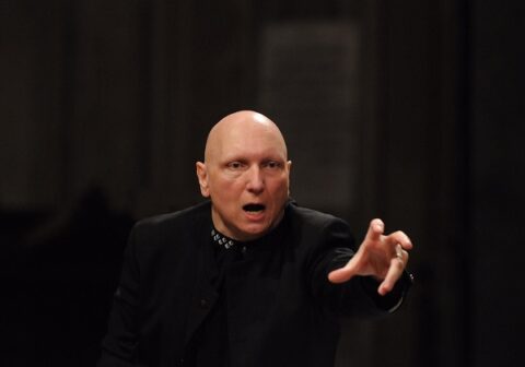 Diego Fasolis, Direttore d’orchestra svizzero, riconosciuto nel mondo come uno degli interpreti di riferimento per la musica storicamente informata, è un testimone prezioso riguardo all’importanza della cultura musicale di cui Lugano è portatrice, ma anche dei problemi connessi ad una programmazione artistica adeguate alle aspettative e alle potenzialità del Ticino