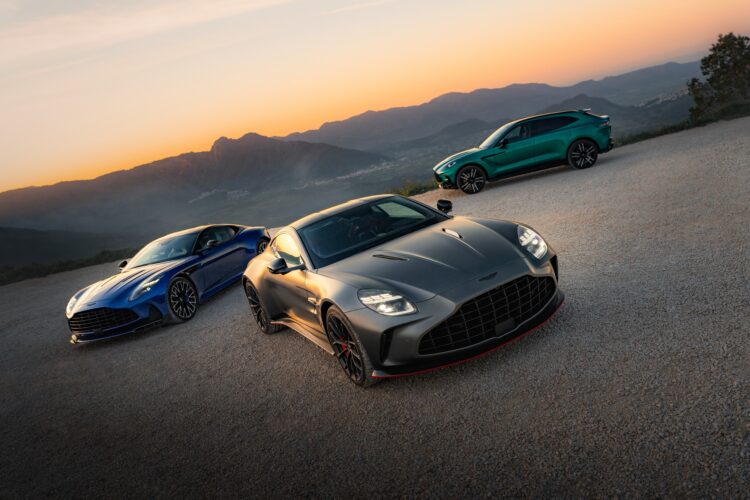 Aston Martin s