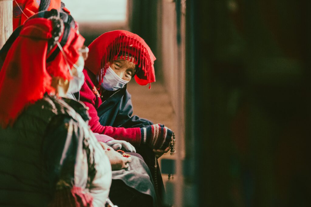 Tibetani in esilio, a Mendrisio la fotografia racconta una memoria che resiste